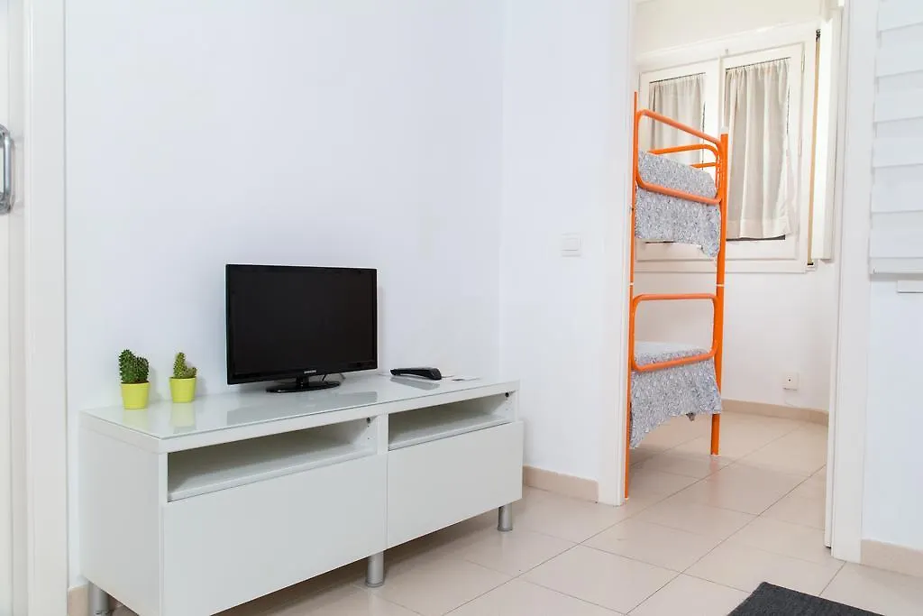 Apartament Conde Gueell Барселона 0*,  Испания